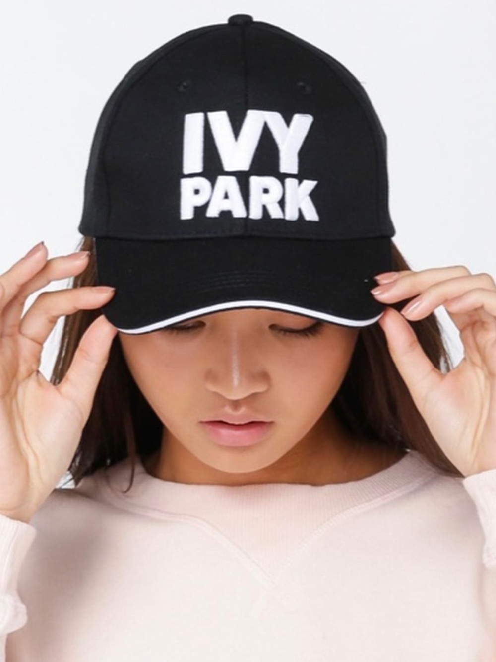 IVY PARK Black and White Logo Cap